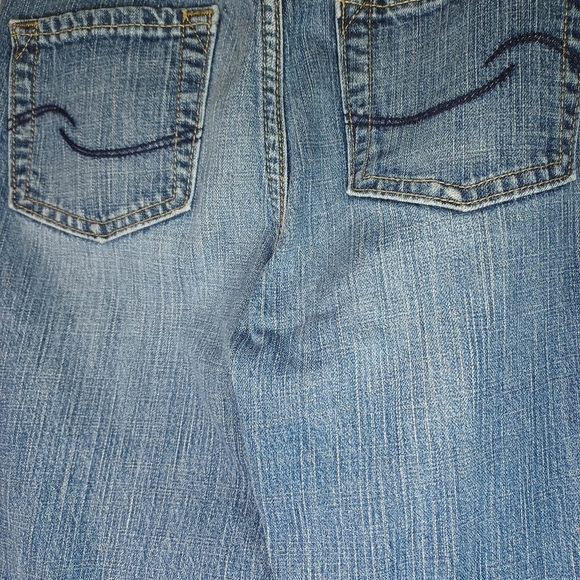 Levi's Signature Low Rise Bootcut Classic Faded Blue Denim Jeans - Picture 13 of 13